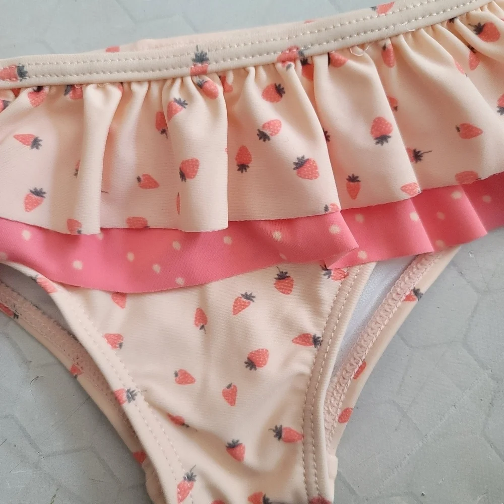Jessica‎ Simpson 3-6 Months Pink Ruffle Strawberry Bikini Swimsuit Summer Fruit